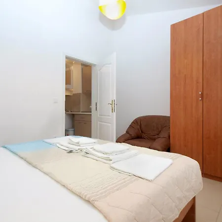 Apartment Milovan 1774 *