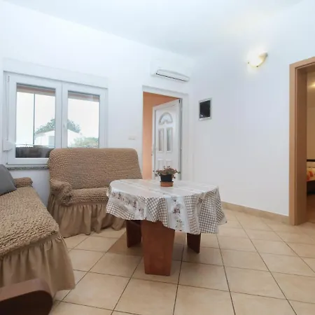 Apartment Milovan 1774 *