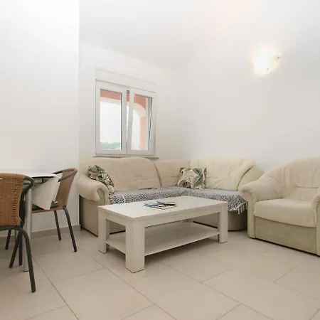 Apartment Milovan 1774 *