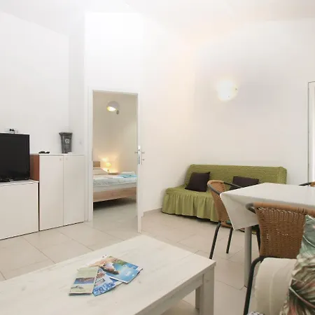 Apartment Milovan 1774