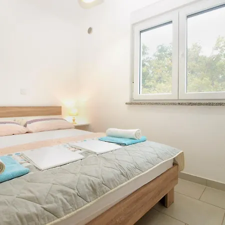 Milovan 1774 * Ližnjan