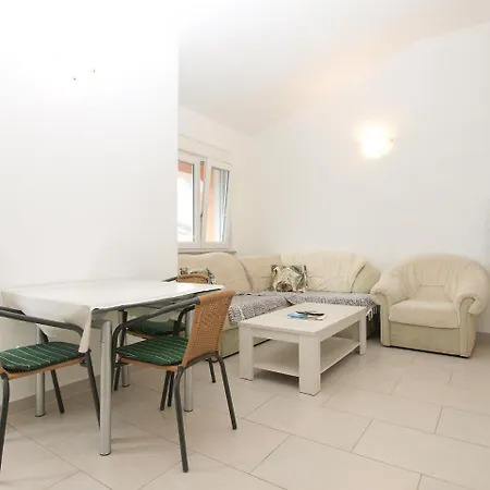 Milovan 1774 Apartment
